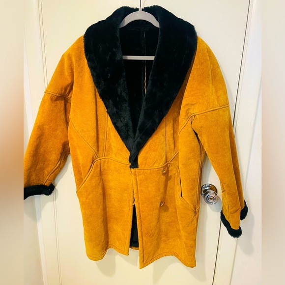 Vintage Synergy 80s‎ mustard shearling coat, real leather jacket sz Small unisex - Picture 1 of 16